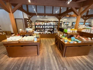 大山参道市場の特産品売場