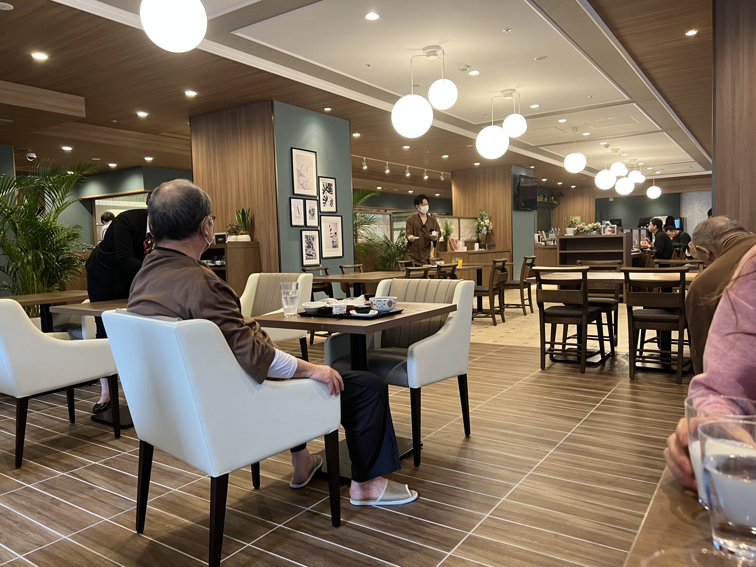 ドーミーイン神戸元町 朝食レストランの様子