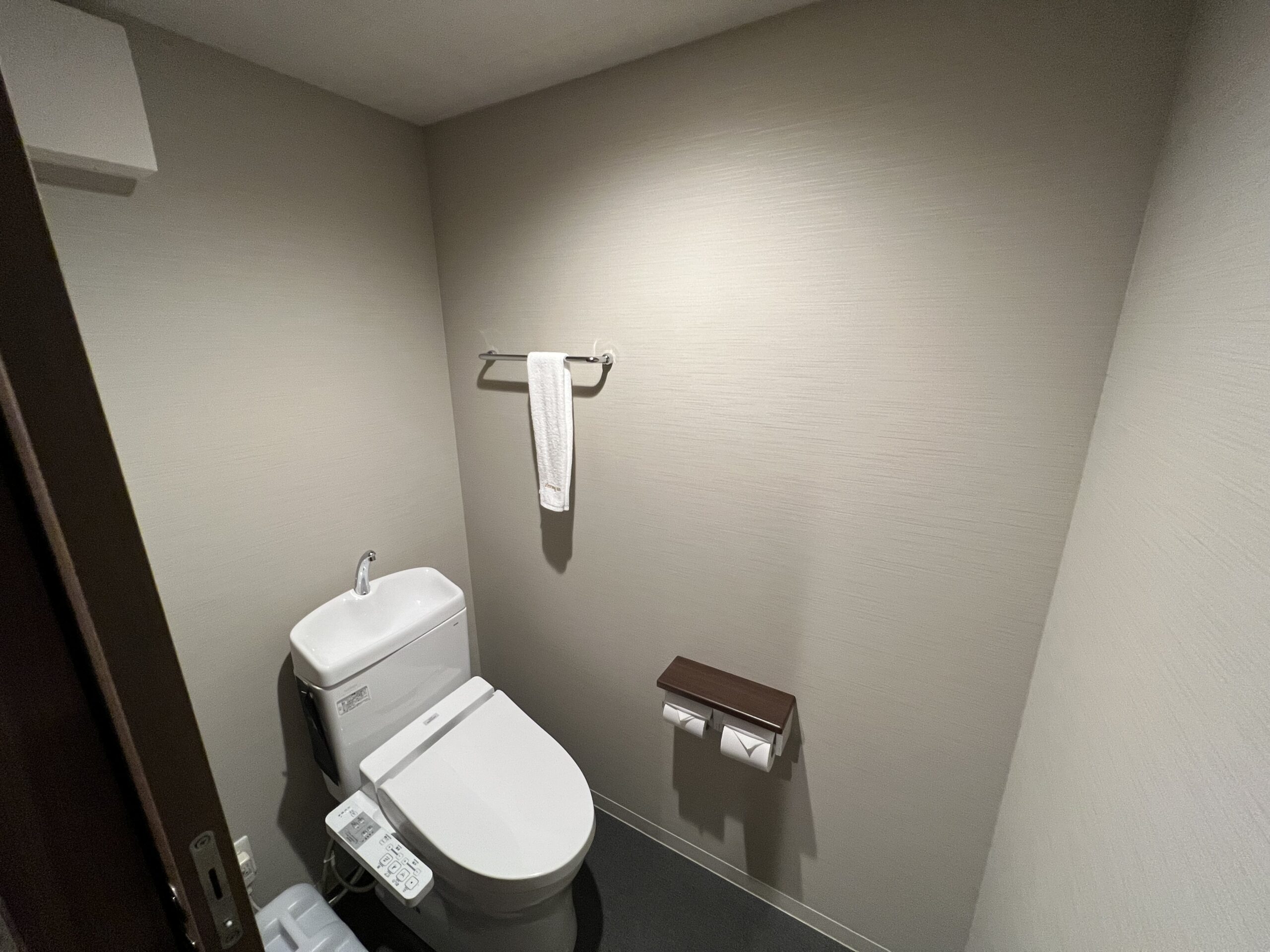 ドーミーイン神戸元町 客室トイレ