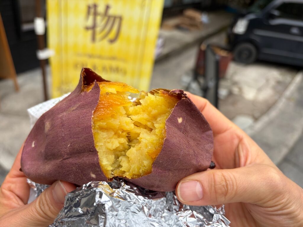 OIMOYA KAMOCHIの金運焼き芋の断面