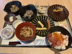 御宿 野乃京都七条の朝食(ゆば海鮮丼)