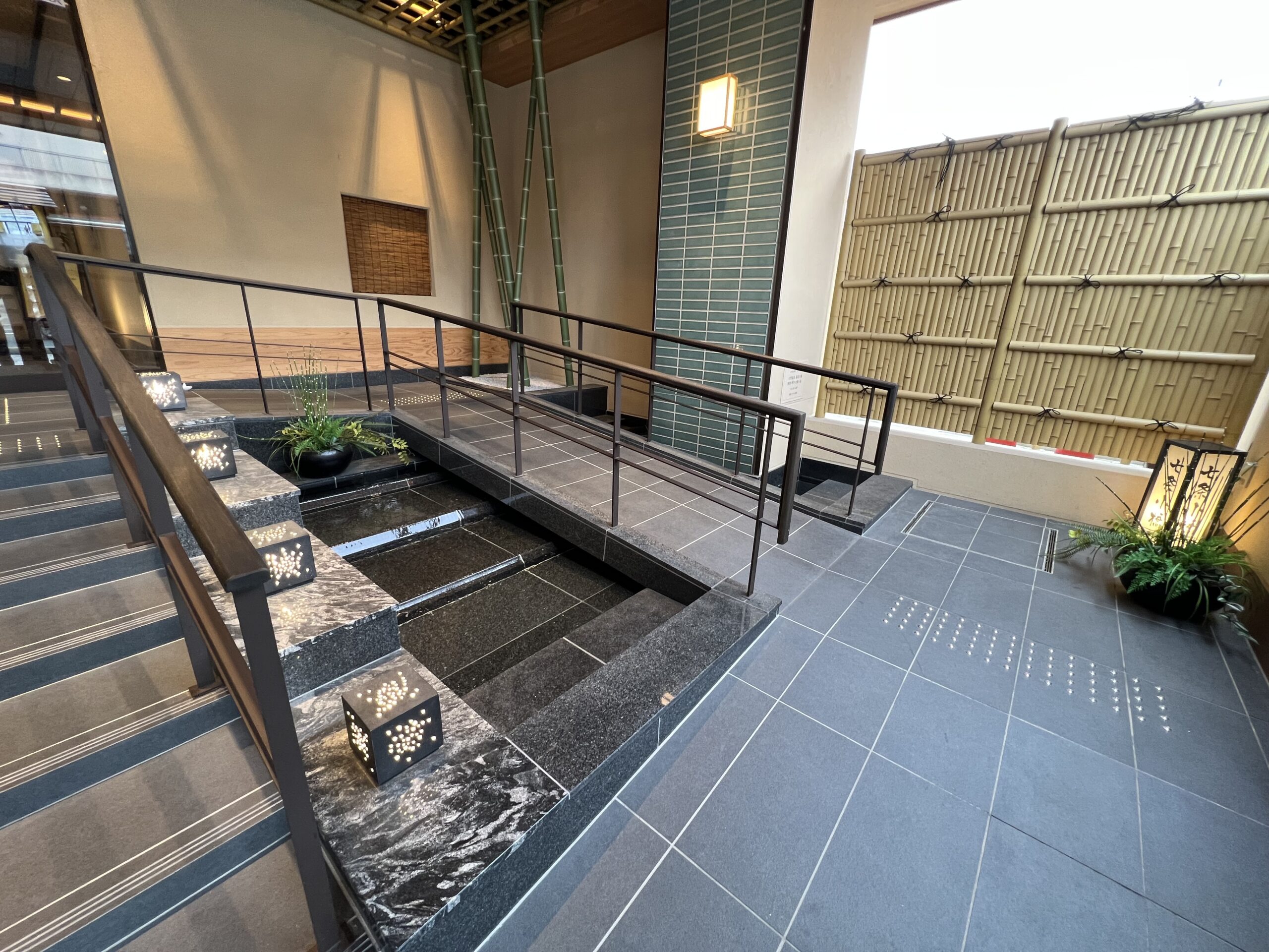 御宿 野乃京都七条のエントランス