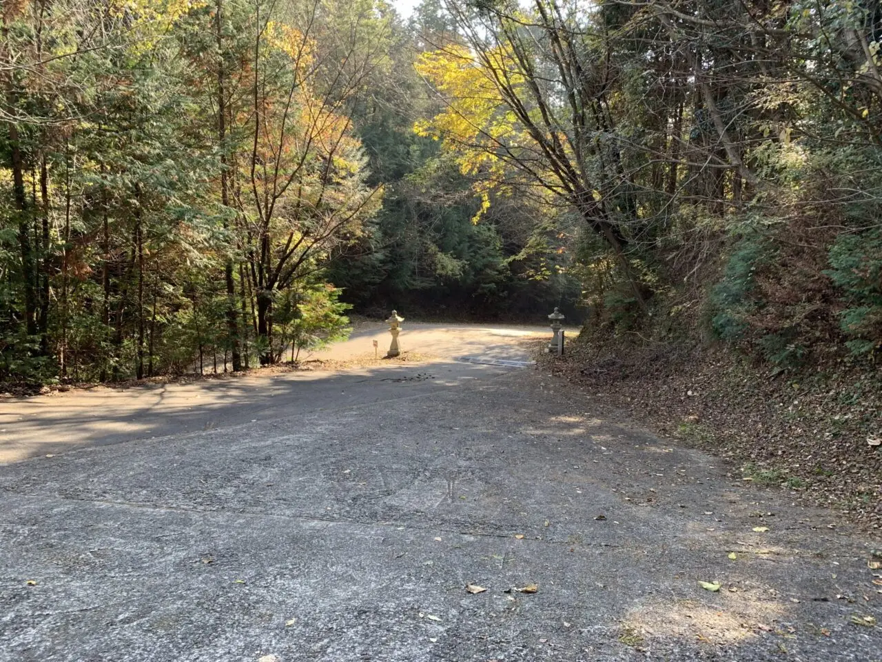 サムハラ神社 奥の宮の駐車場入口