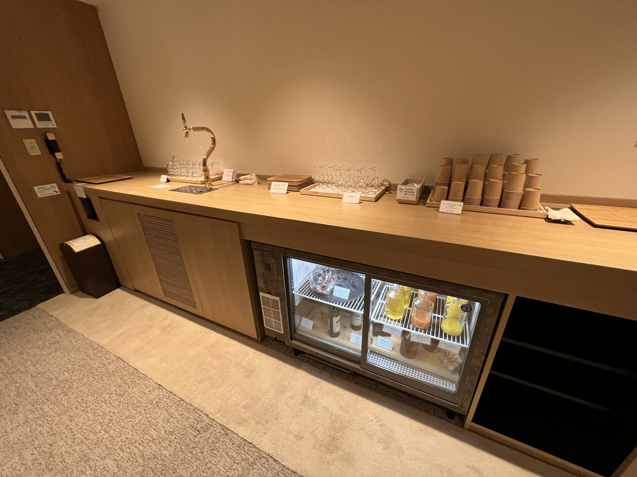 梅小路ポテル京都のドリンクカウンター