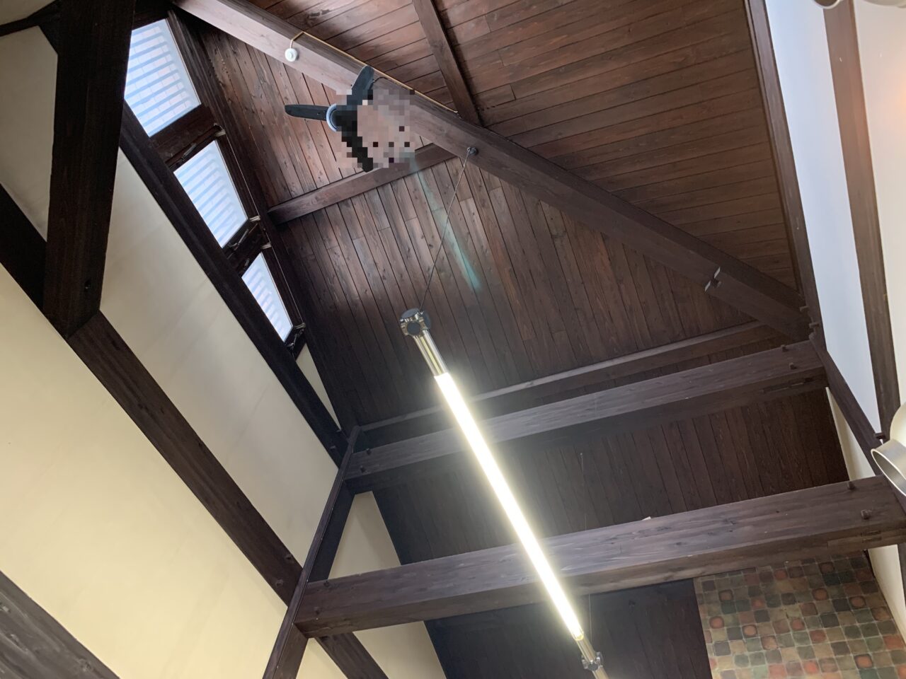 一心庵 真庭市勝山 高い天井の店内