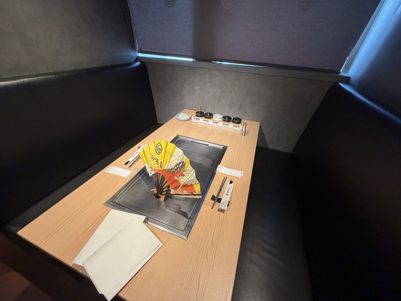 神戸赤ふじの赤ふじS。神戸牛の牛脂をのせたハンバーグ