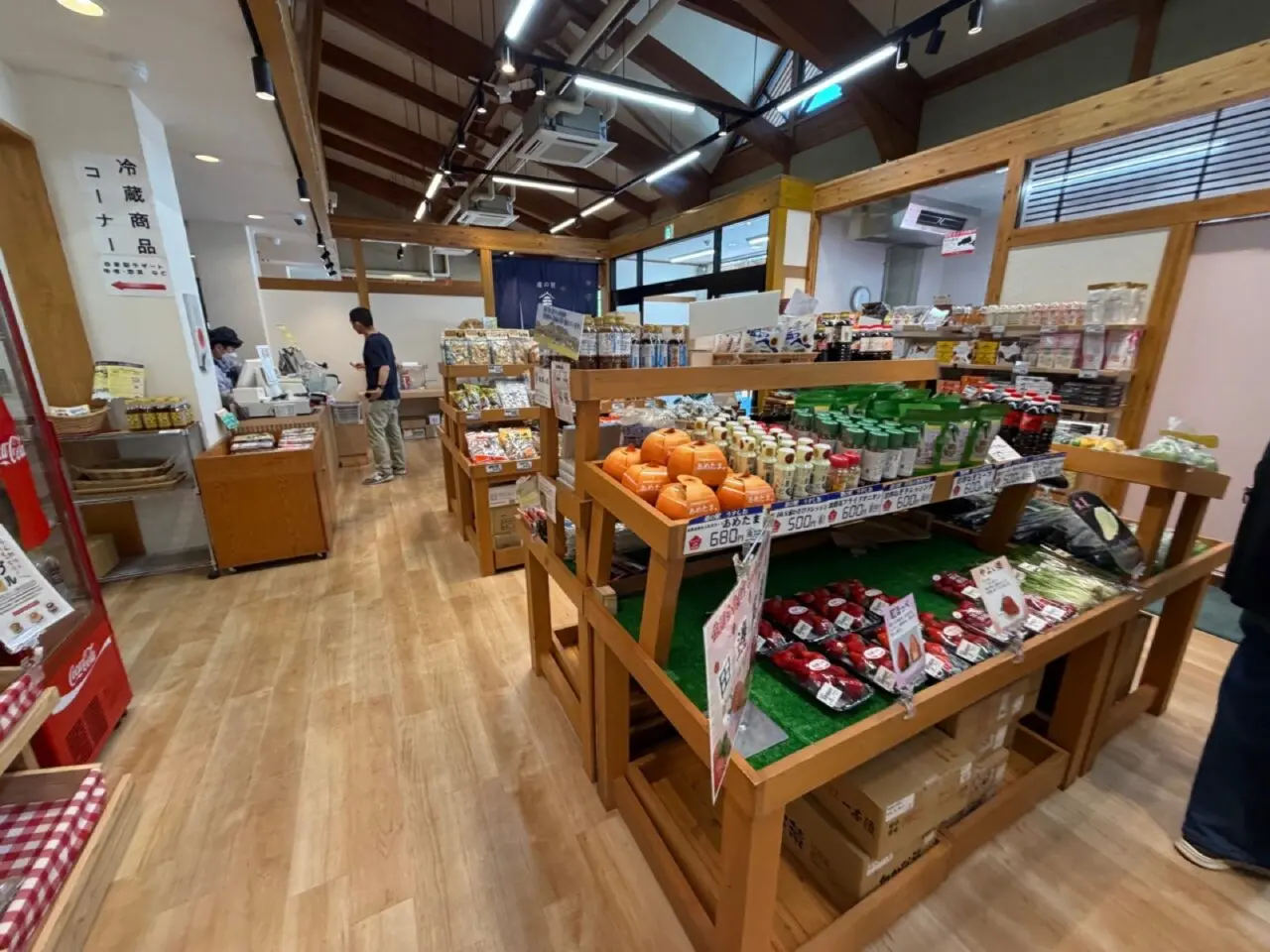 道の駅宿場町ひらふくの直売所と土産売り場