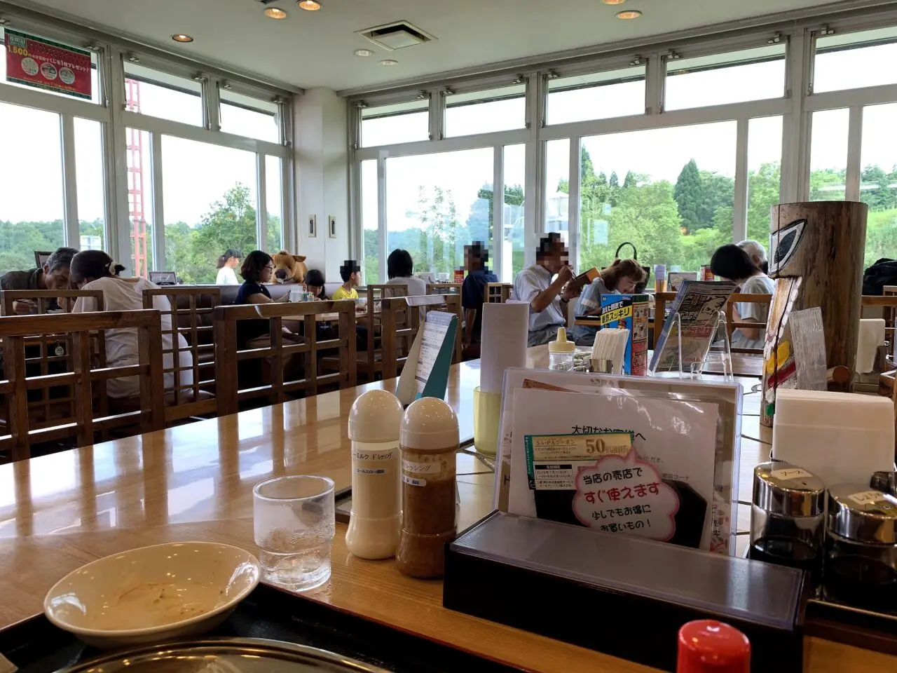 蒜山高原サービスエリア(下り)の店内2