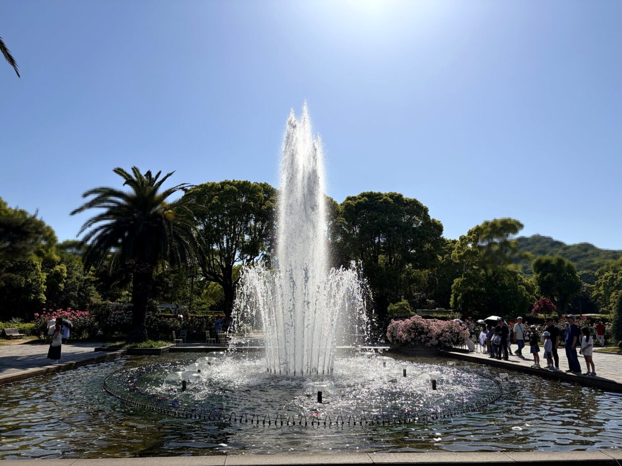 須磨離宮公園の噴水広場正面