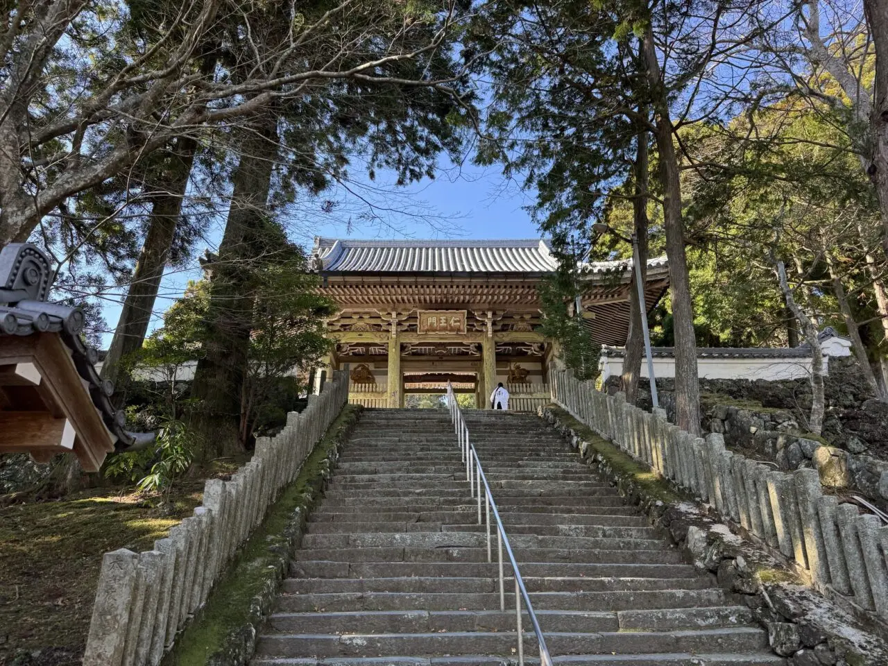 金剛證寺本堂へ上がる石段