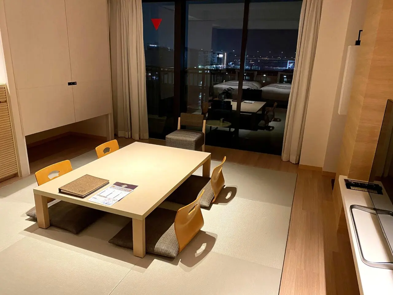 神戸みなと温泉 蓮の店内1