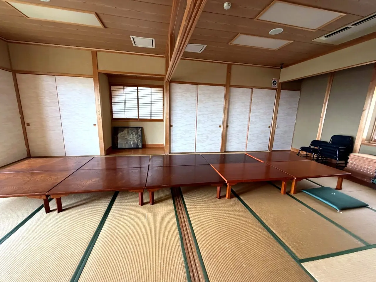 那岐山麓 山の駅の店内1