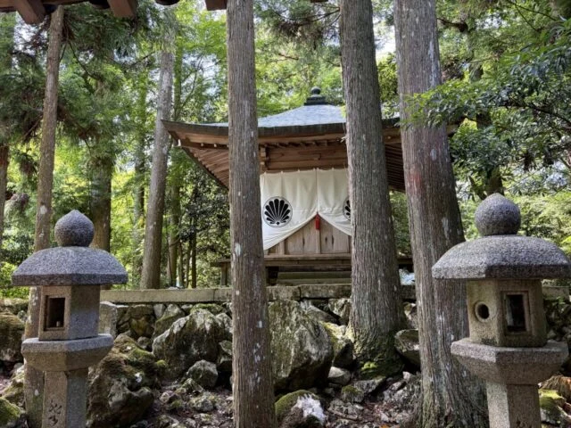 鞍馬寺 貴船神社 徒歩ルート 木の根道の外観20
