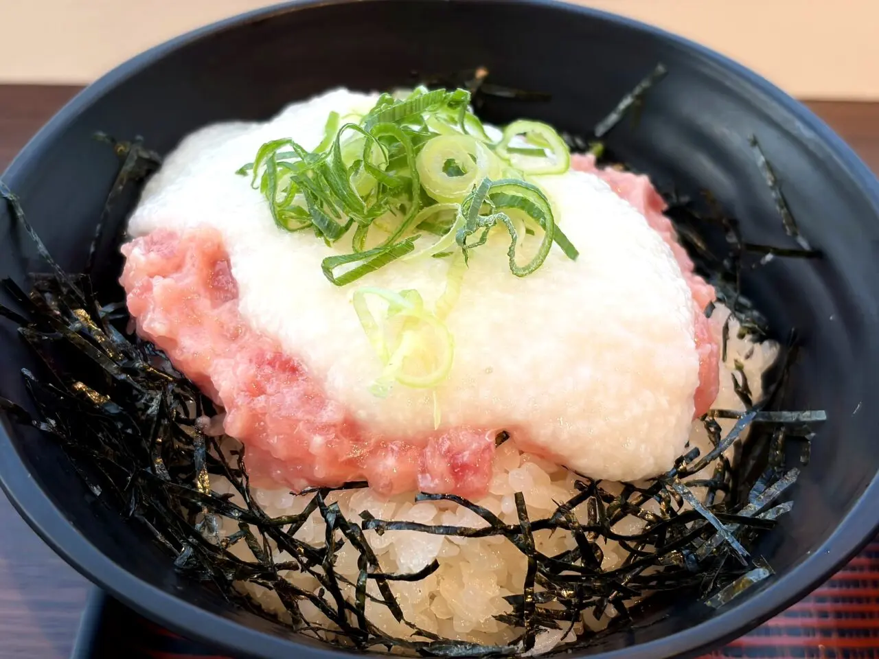 淡路サービスエリア下りの丼料理アップ