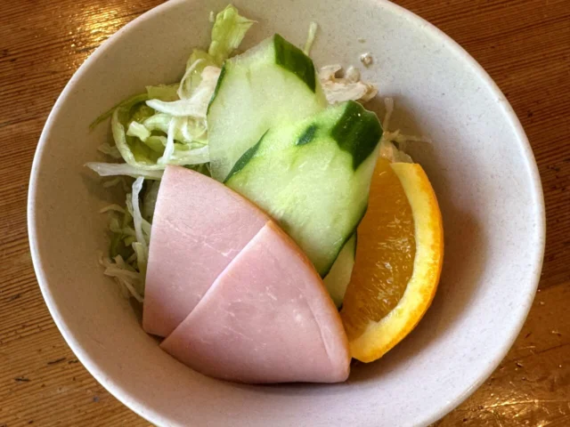 高野山 養花天で一緒に食べたサラダ