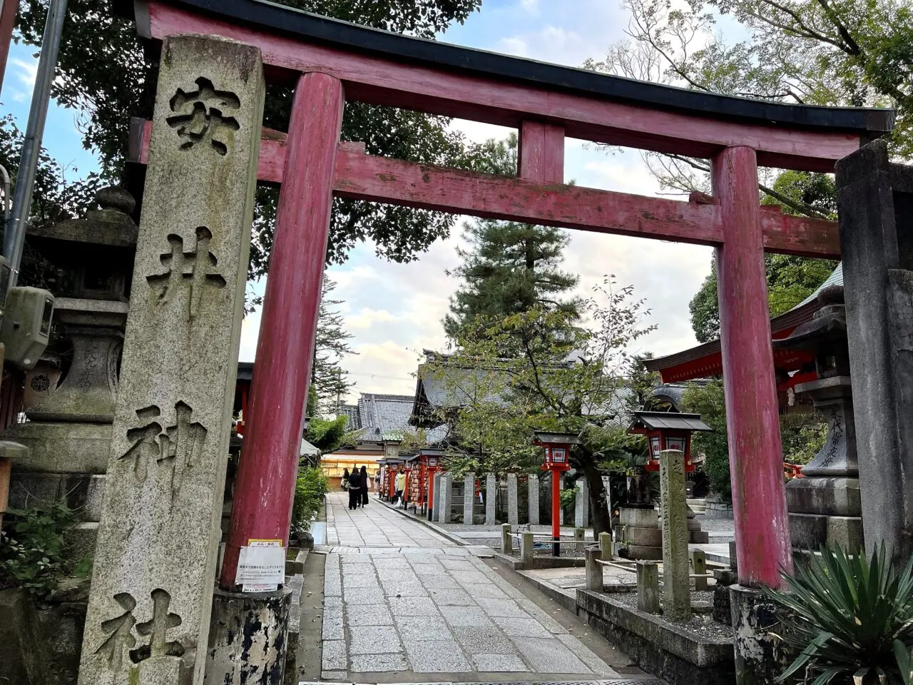 安井金比羅宮の外観1