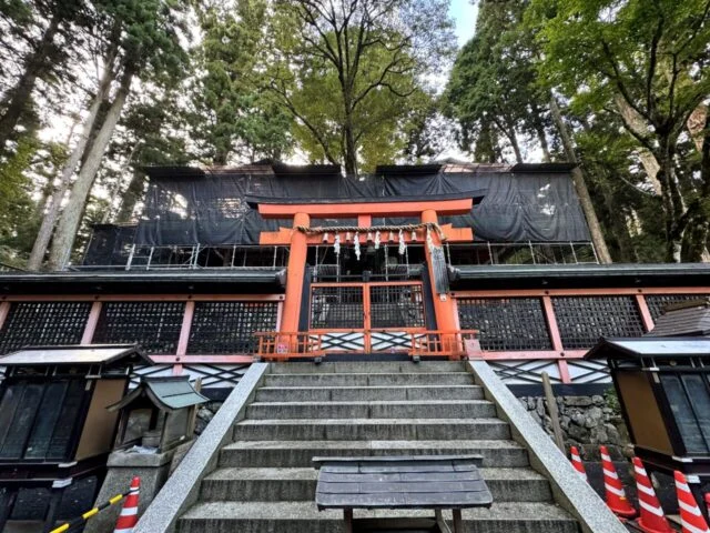 御社と山王院へ上がる石段