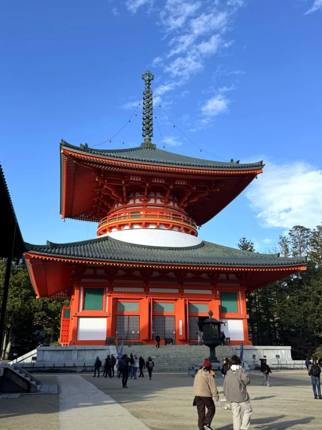 晴天の根本大塔