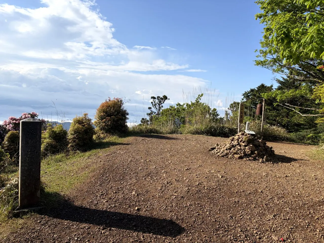 玉置山山頂の開けた場所