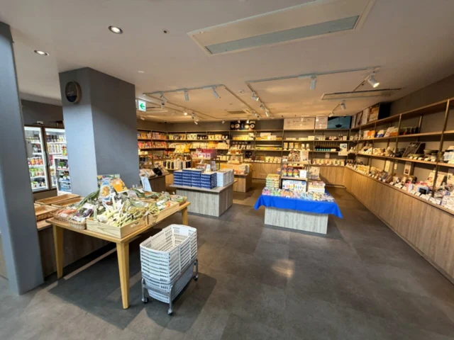 館内の売店・土産売り場付近