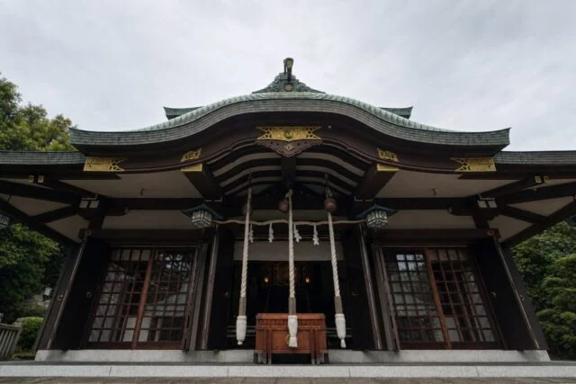加古川市の日岡神社の拝殿