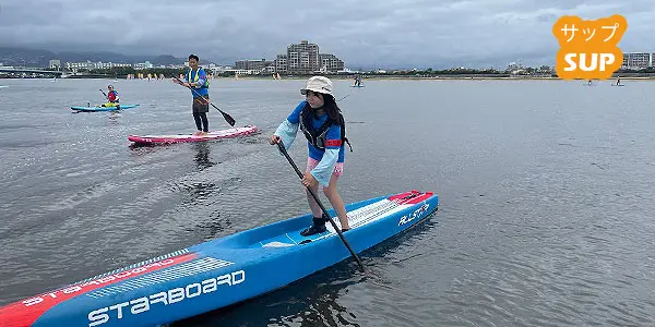 甲子園浜マリンスポーツ体験フェス公式掲載のSUP画像。