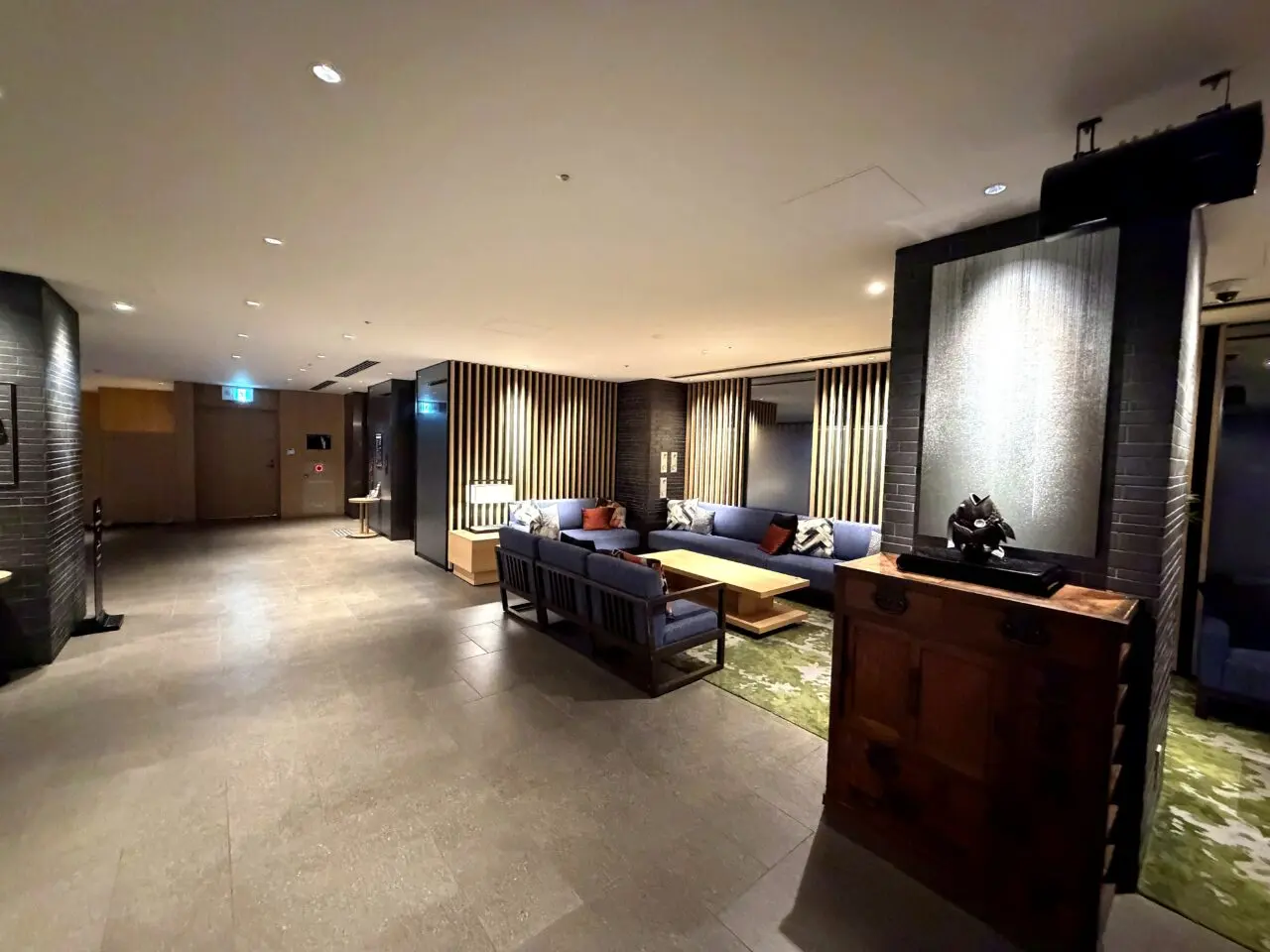 リーガグラン京都の店内1