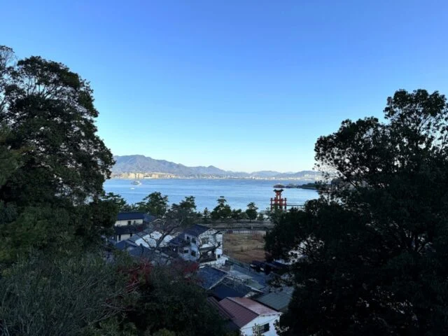 宮島 大聖院 高台から海を見下ろす眺望