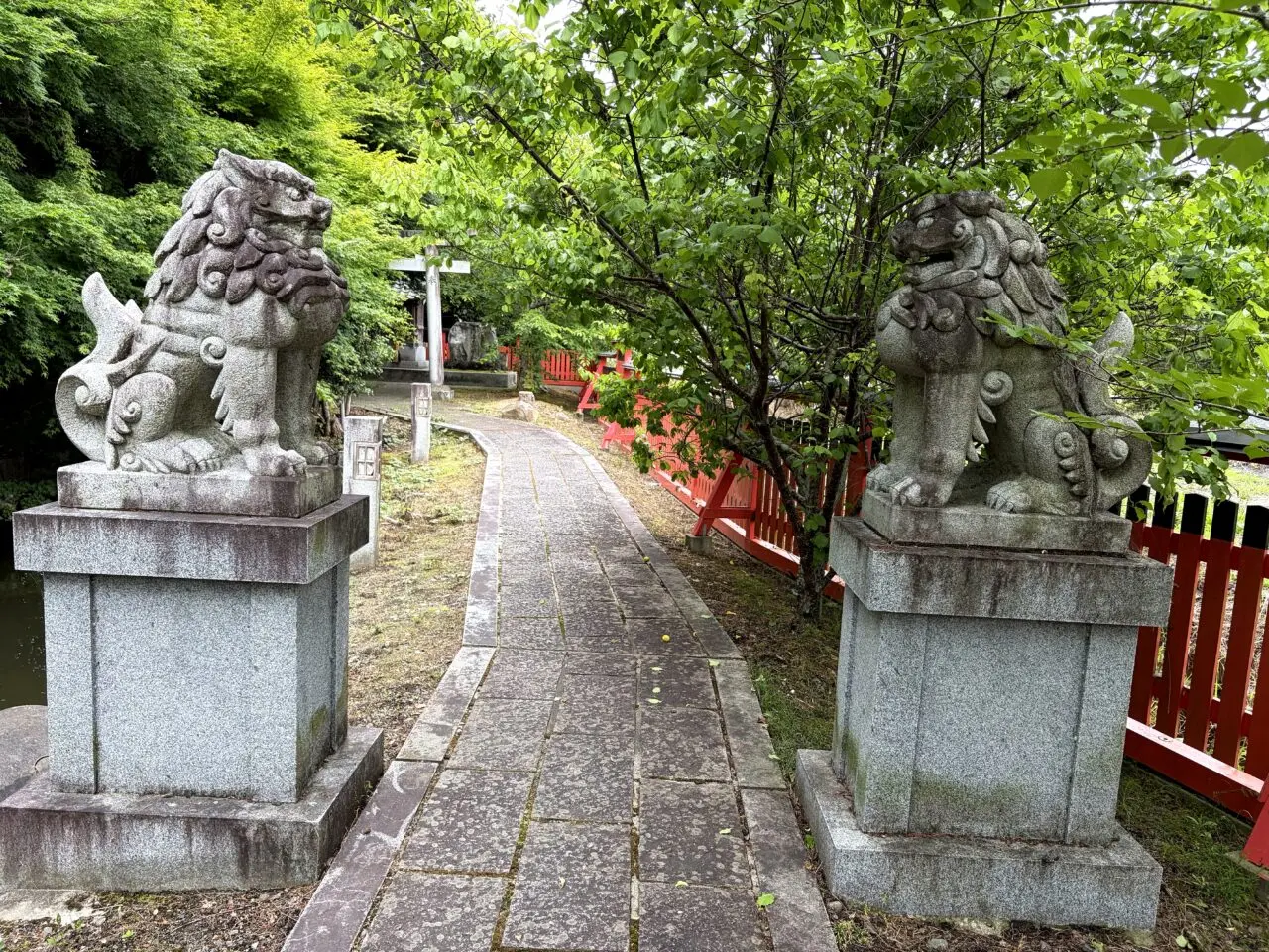 稗田野神社の外観18