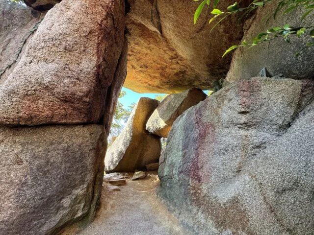 宮島 弥山 弥山山頂付近の岩場と道