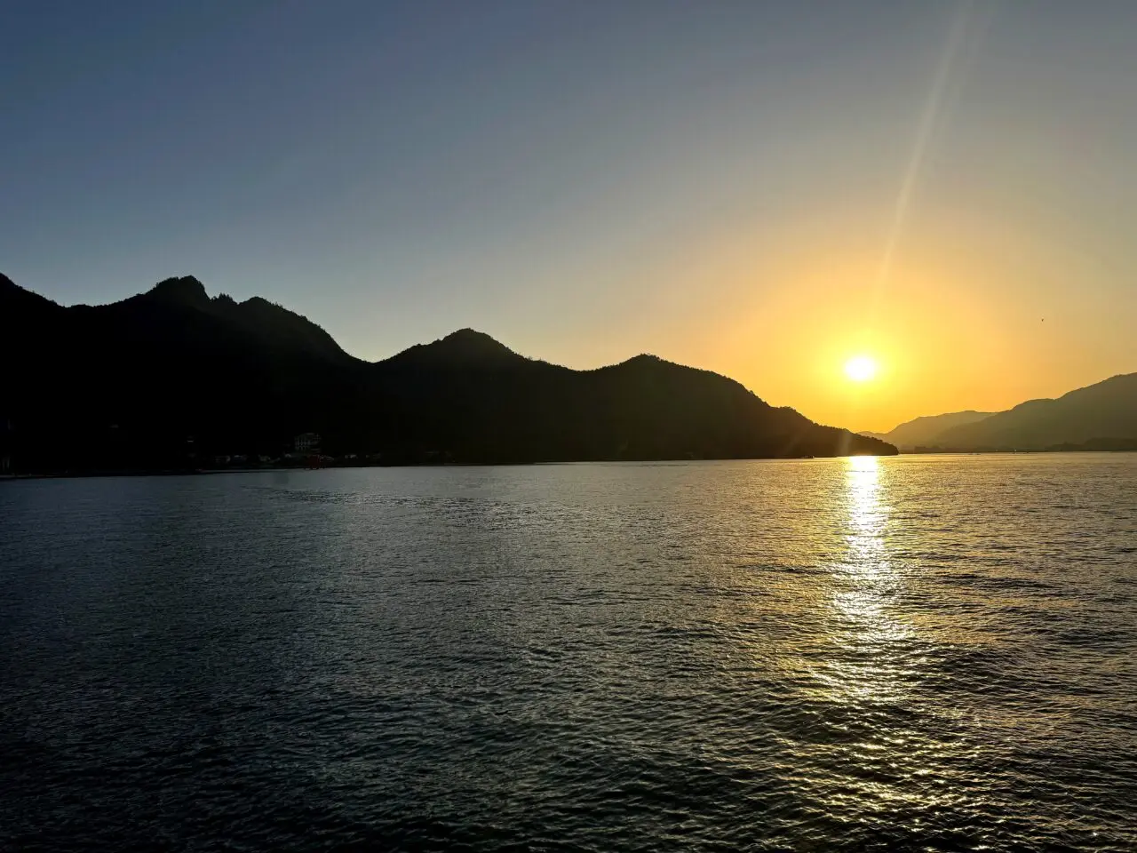 宮島 帰路/締め 宮島から見る夕景