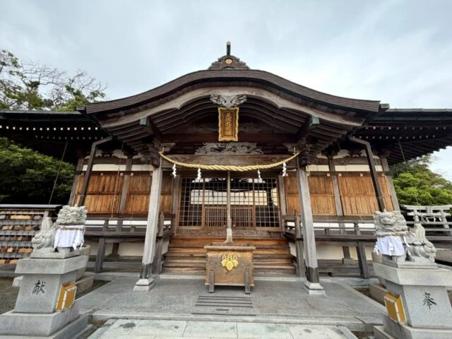 石屋神社の拝殿正面