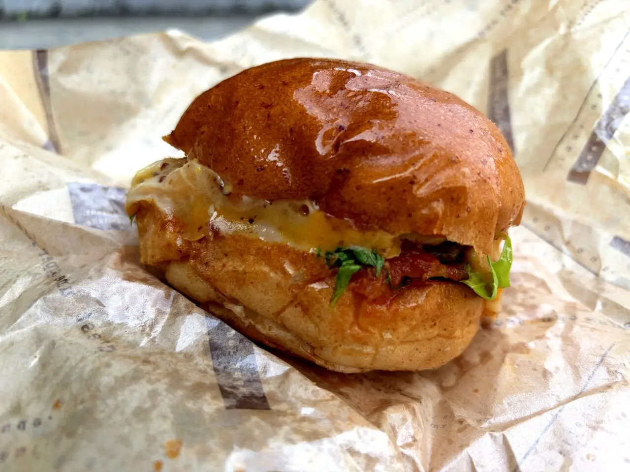 upit's Burger 嵐山店のチーズ系バーガー