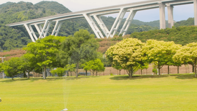 明石海峡公園の芝生広場と散水の公式イベントビジュアル