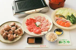 しい茸ランドかさや公式の夏プランBBQ画像。三田産黒毛和牛などの食事内容を案内する。