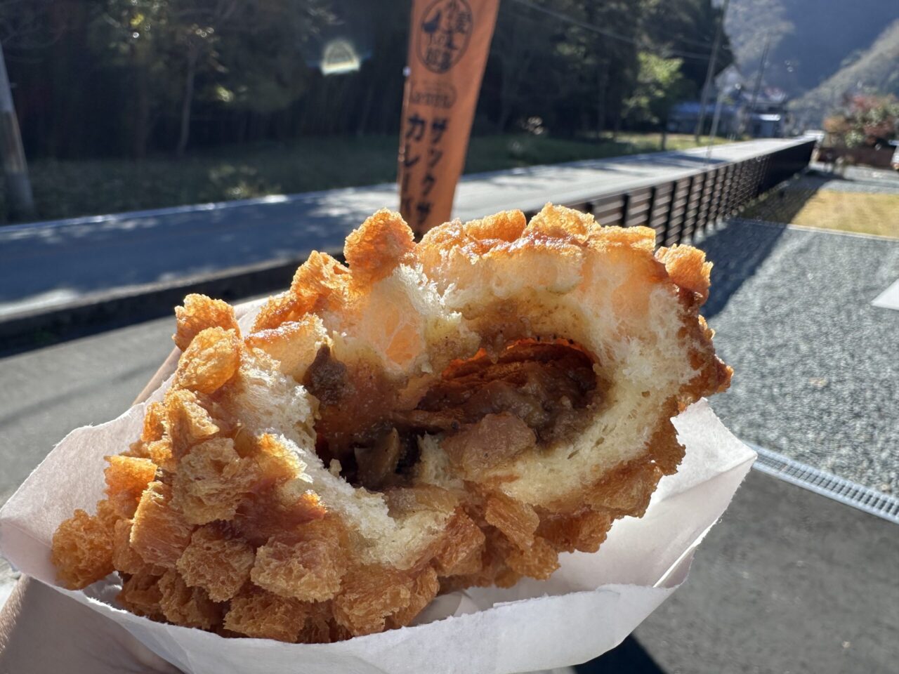 小麦の奴隷 佐用店のカレーパン2