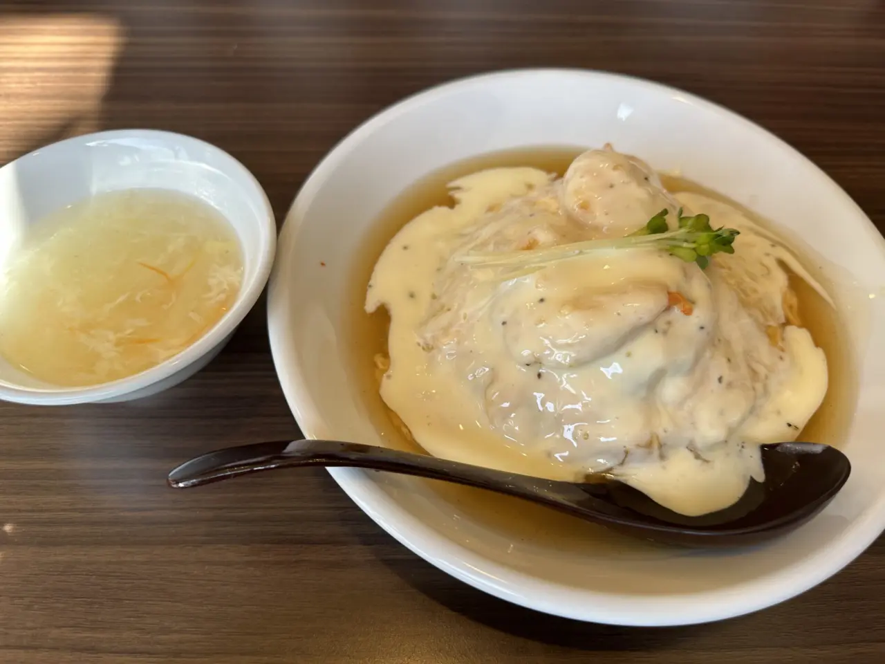 とんこう赤穂店のエビマヨオムチャーハン