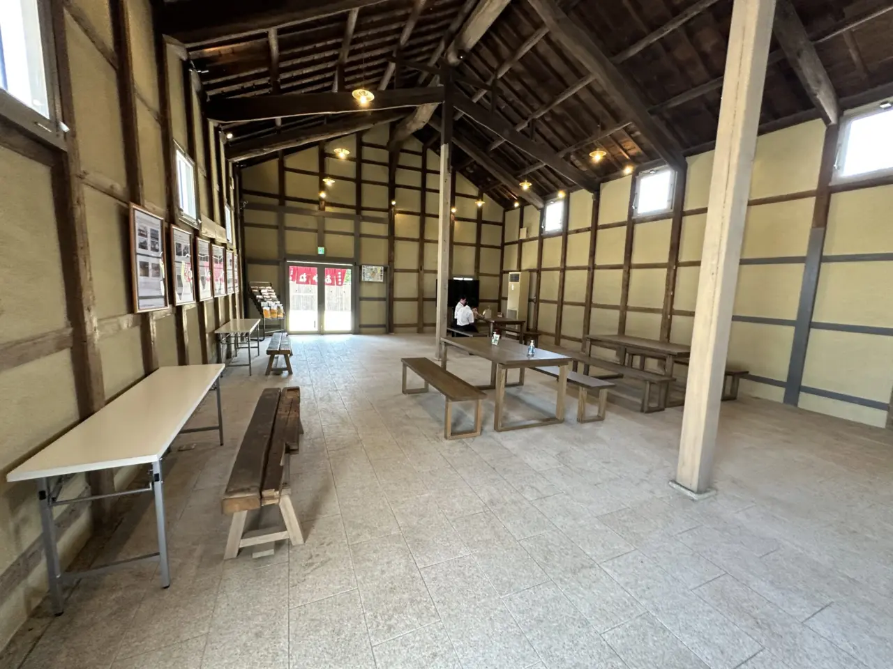 たつの市営駐車場（下川原蔵あかね）休憩所