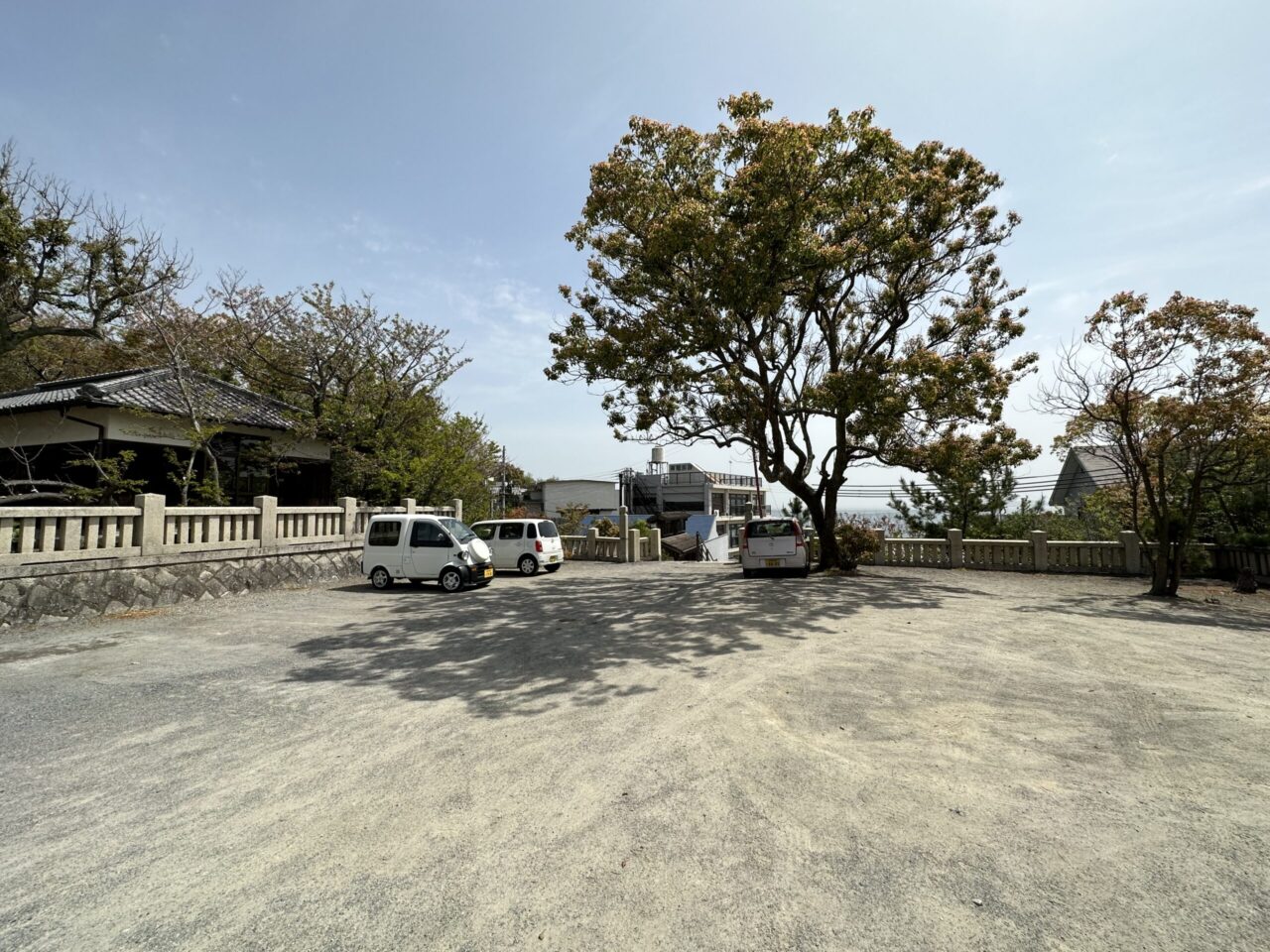 伊和都比売神社専用駐車場