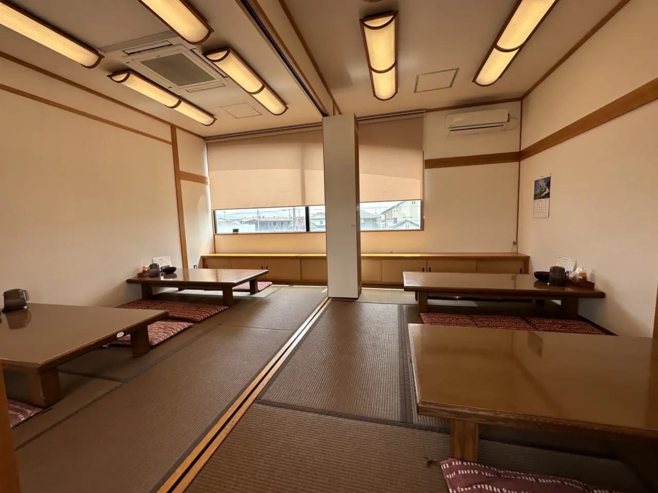 おさきかもめ屋 城西館の店内（1階）