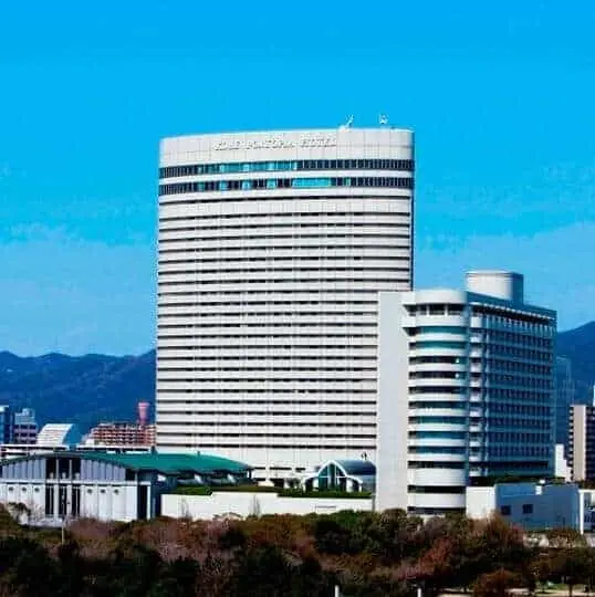 神戸ポートピアホテルの外観