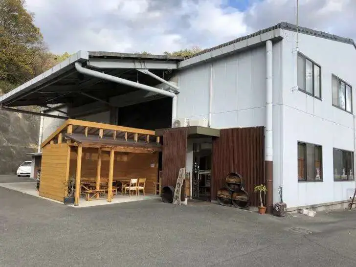 小豆島手延べそうめん作兵衛の外観
