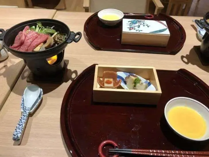 お宿 月夜のうさぎのお刺身サービス