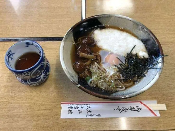 大山館の天狗そばアップ