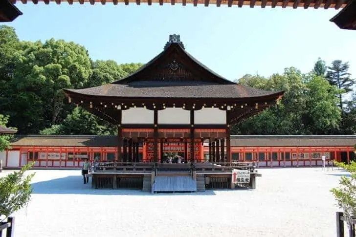 下鴨神社の舞殿